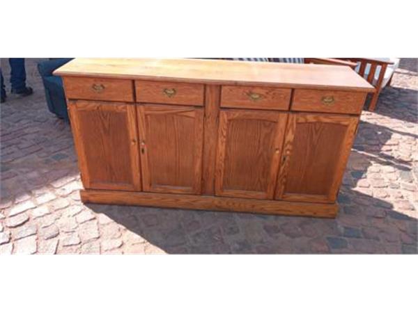 ~/upload/Lots/51276/sqdvrfiaroyzo/Lot 033 Sideboard unknown_t600x450.jpg